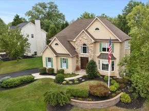 13 Cedar Crest Court, Doylestown PA 18901