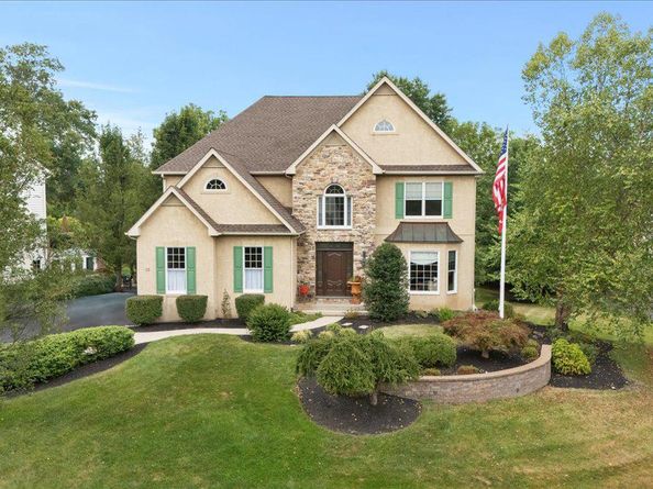 13 Cedar Crest Court, Doylestown PA 18901