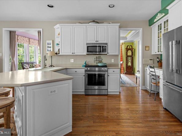 13 Cedar Crest Court, Doylestown PA 18901