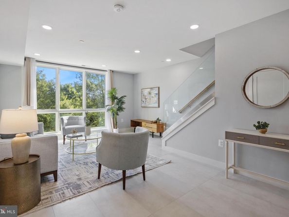 424 Missouri Avenue NW 4, Washington DC 20011