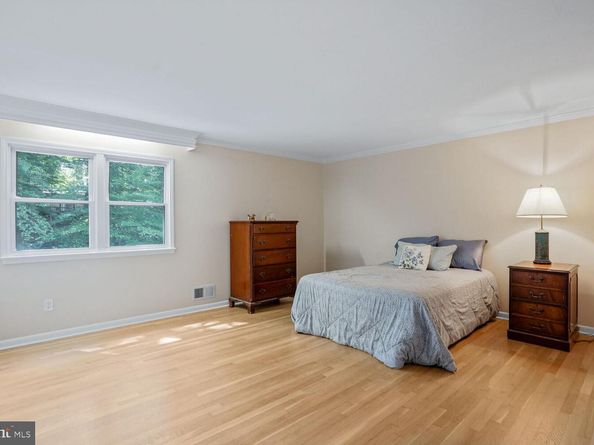 2615 E Meredith Drive, Vienna VA 22181