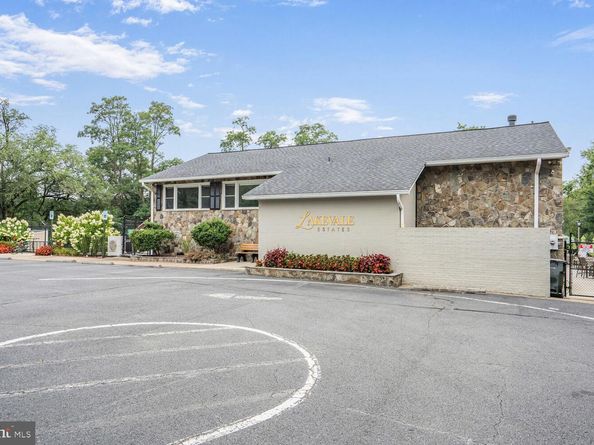 2615 E Meredith Drive, Vienna VA 22181