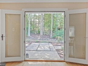 2615 E Meredith Drive, Vienna VA 22181