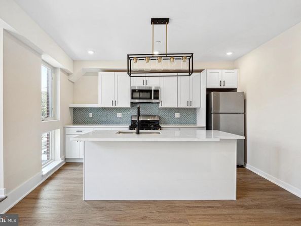 138-40 Tasker St, Philadelphia PA 19148