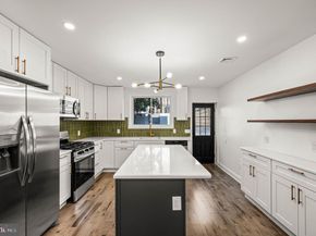 1921 S 10TH Street, Philadelphia PA 19148