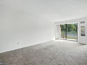 2311 Pimmit Drive 106, Falls Church VA 22043