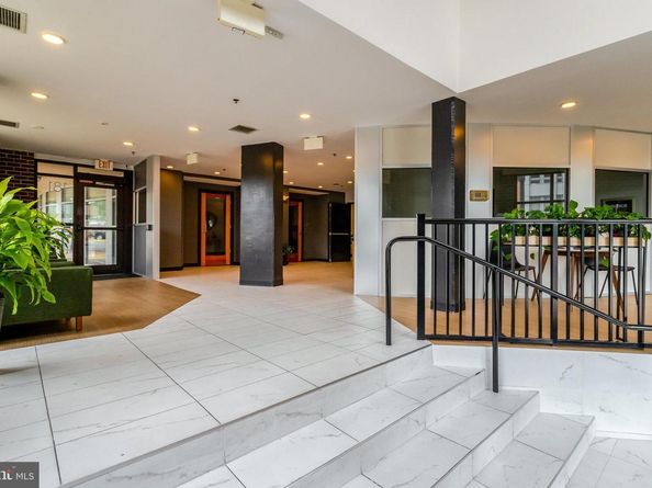 181 E Reed Avenue 204, Alexandria VA 22305