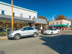 181 E Reed Avenue 204, Alexandria VA 22305