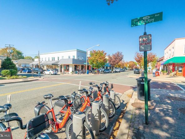 181 E Reed Avenue 204, Alexandria VA 22305