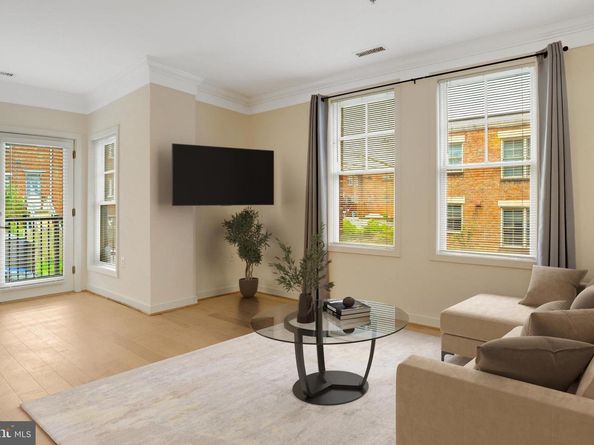 181 E Reed Avenue 204, Alexandria VA 22305