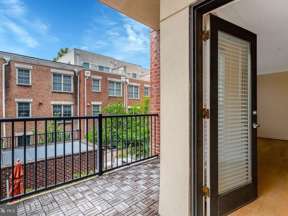 181 E Reed Avenue 204, Alexandria VA 22305