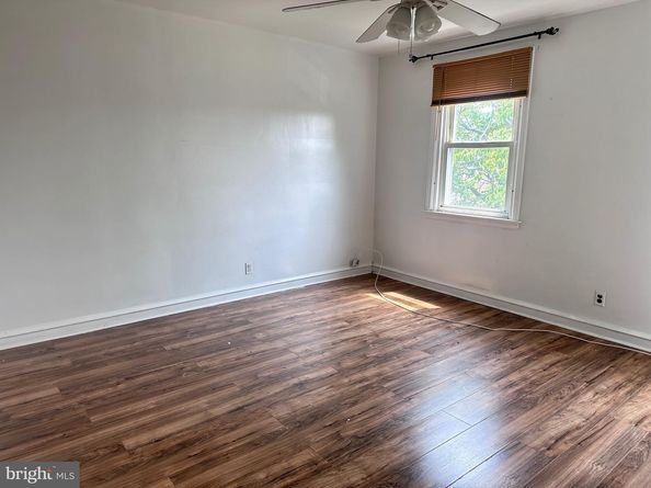 1819 Oakmont Street, Philadelphia PA 19111