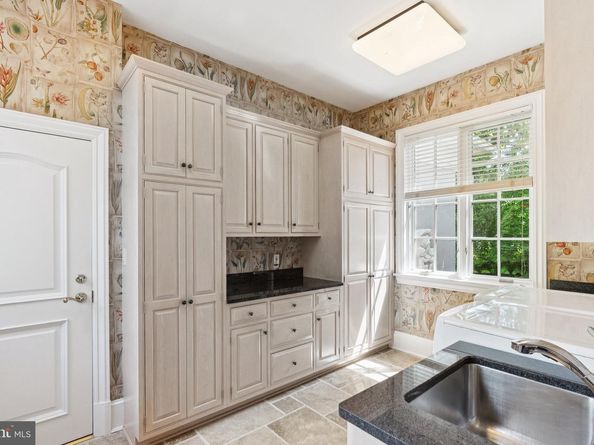 8527 Rapley Preserve Circle, Potomac MD 20854