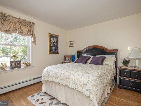 439 Brownsburg Road W, Newtown PA 18940