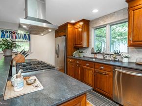 439 Brownsburg Road W, Newtown PA 18940