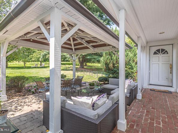439 Brownsburg Road W, Newtown PA 18940