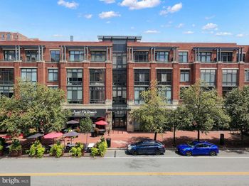 520 John Carlyle Street