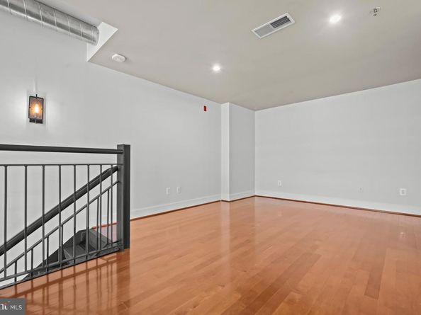 520 John Carlyle Street 108, Alexandria VA 22314