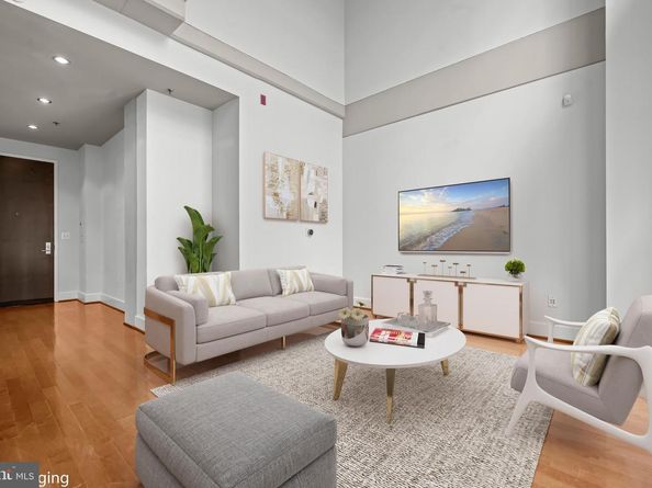 520 John Carlyle Street 108, Alexandria VA 22314