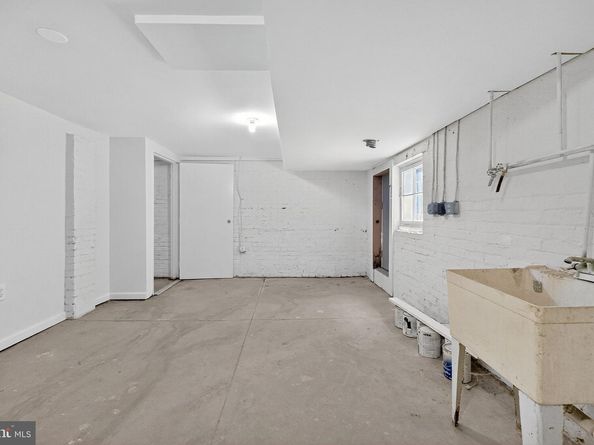 1664 Park Road NW, Washington DC 20010