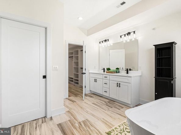 2623 Reed Street, Philadelphia PA 19146