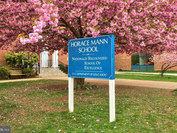 4323 Westover Place NW, Washington DC 20016