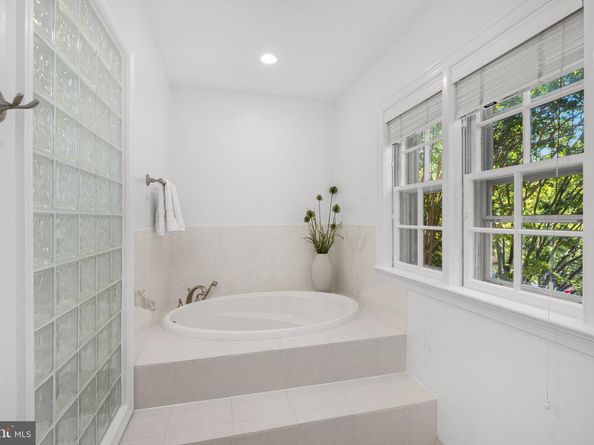 4323 Westover Place NW, Washington DC 20016