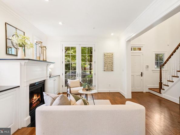 3515 Porter Street NW, Washington DC 20016
