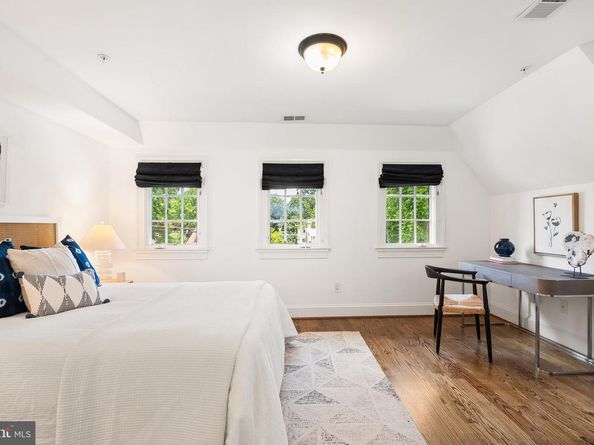 3515 Porter Street NW, Washington DC 20016