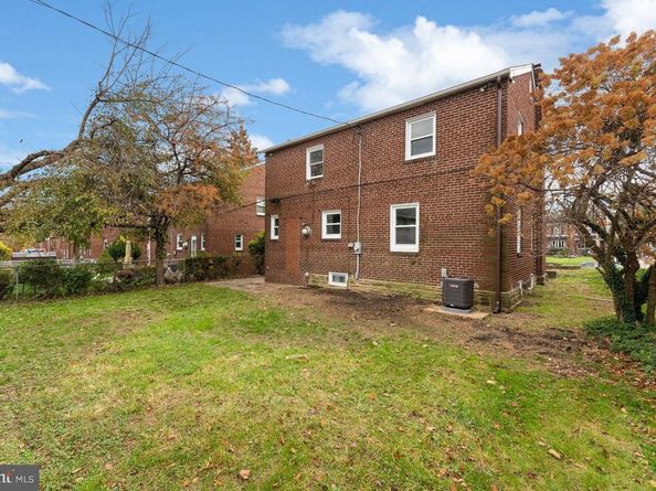 1305 Longacre Boulevard N, Lansdowne PA 19050