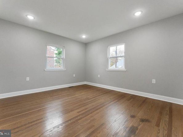 1305 Longacre Boulevard N, Lansdowne PA 19050