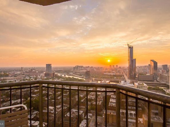 2020 Walnut Street 29D, Philadelphia PA 19103