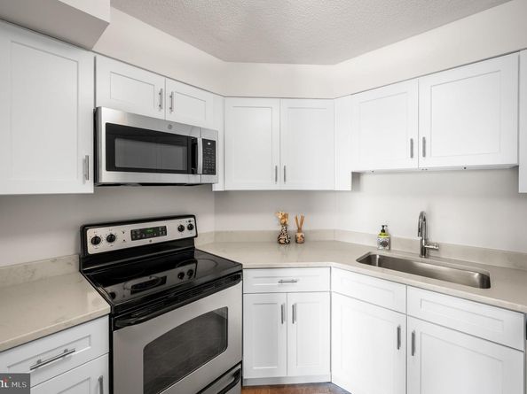 2020 Walnut Street 29D, Philadelphia PA 19103