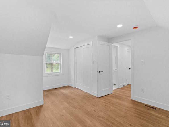 290 Oxford Valley Road, Yardley PA 19067