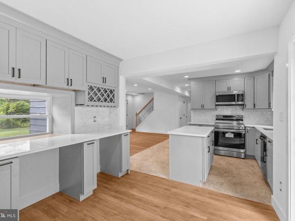 290 Oxford Valley Road, Yardley PA 19067
