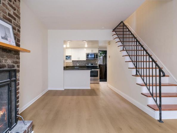 250 S Alder Street, Philadelphia PA 19107