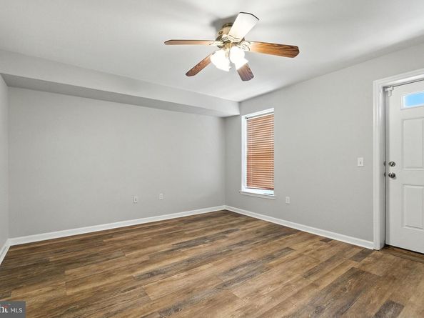 3823 Lauriston Street, Philadelphia PA 19128