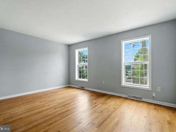 3823 Lauriston Street, Philadelphia PA 19128