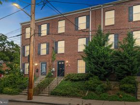 3823 Lauriston Street, Philadelphia PA 19128
