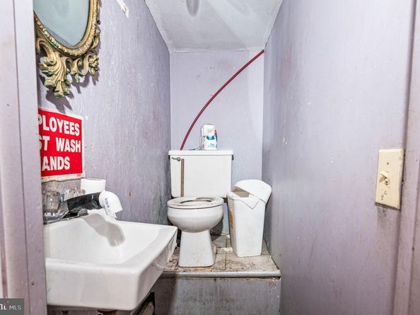 641 N 56TH Street, Philadelphia PA 19131