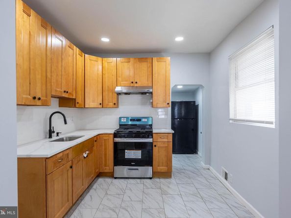 2607 S Fairhill Street, Philadelphia PA 19148