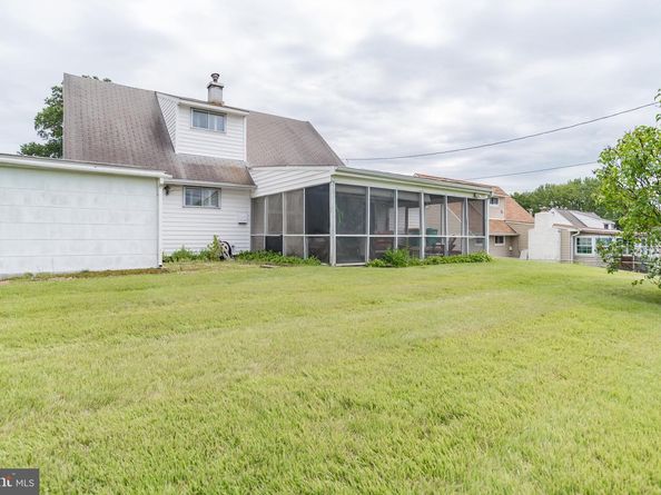 15 Venture Lane, Levittown PA 19054