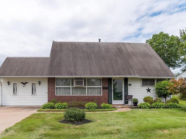 15 Venture Lane, Levittown PA 19054
