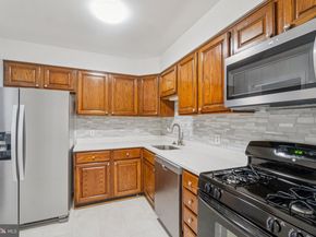 7260 Glen Hollow Court 60/4, Annandale VA 22003