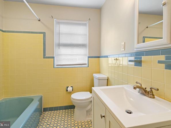 211 Kent Road, Wyncote PA 19095