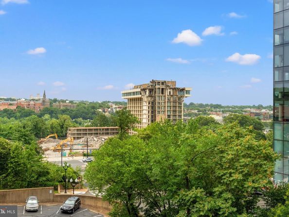 1563 N Colonial Terrace 401Z, Arlington VA 22209