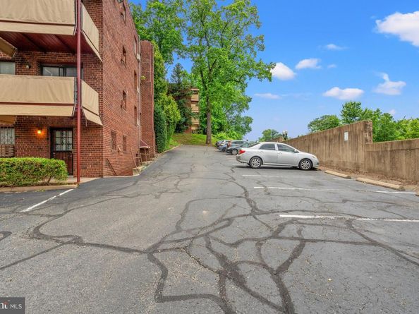 1563 N Colonial Terrace 401Z, Arlington VA 22209