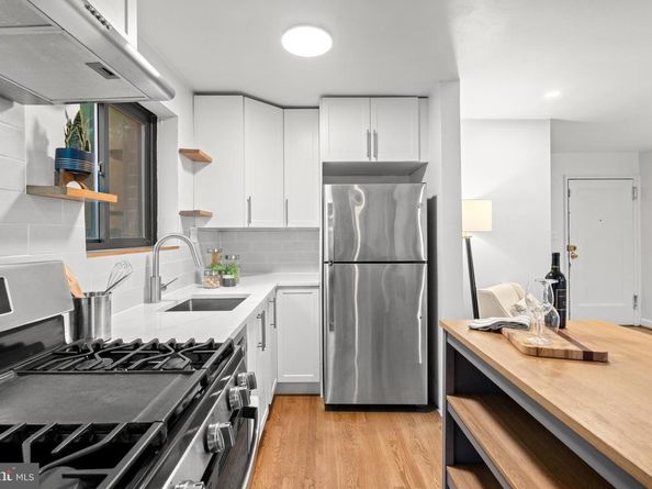 1563 N Colonial Terrace 401Z, Arlington VA 22209