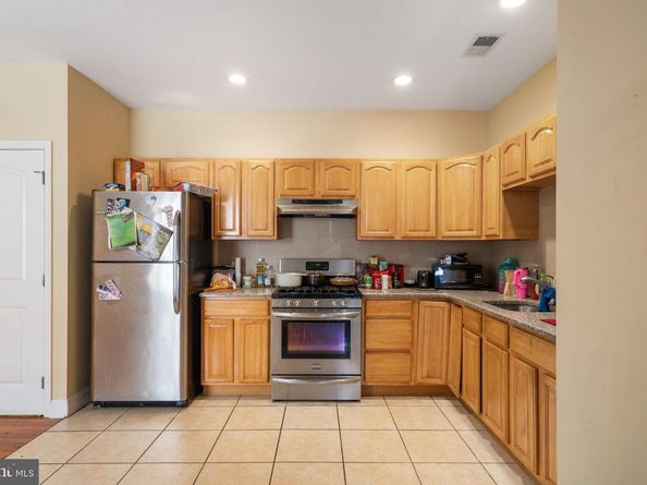 927 S 60TH Street, Philadelphia PA 19143