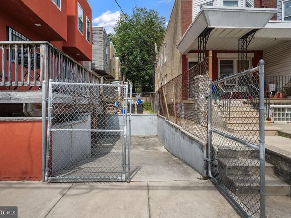 927 S 60TH Street, Philadelphia PA 19143